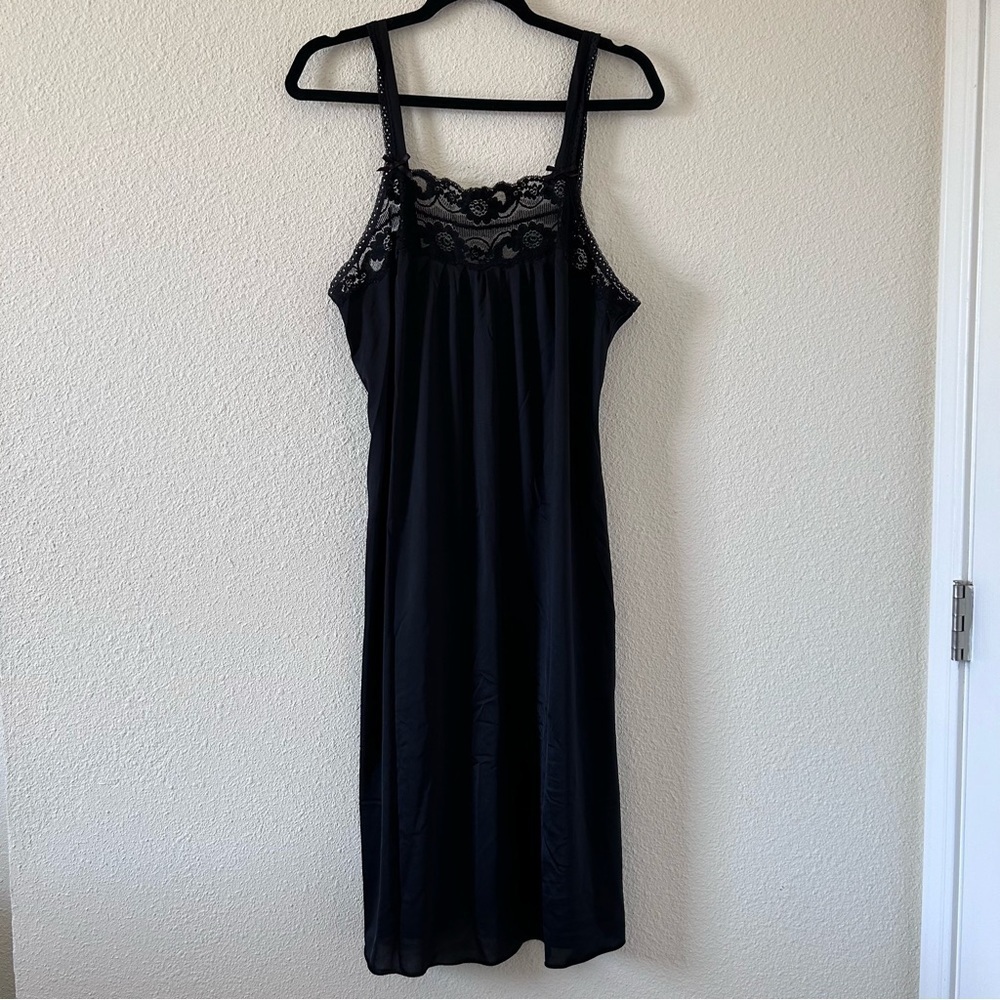 Du Barry Women’s Slip Dress Medium Black Nylon Lace Intimate Gothic nightgown